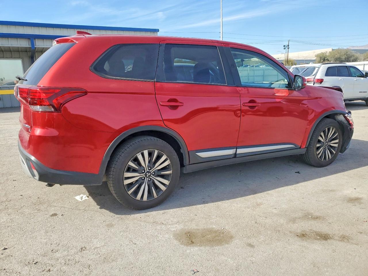 2019 Mitsubishi Outlander Se - Image 3
