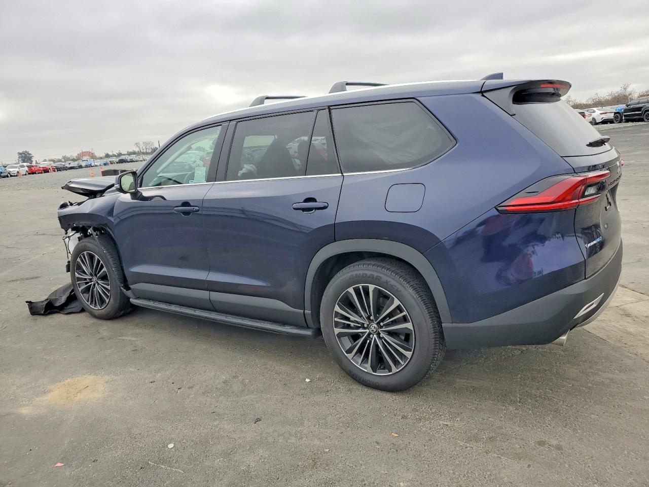 2025 Toyota Grand Highlander Limited - Фото 2