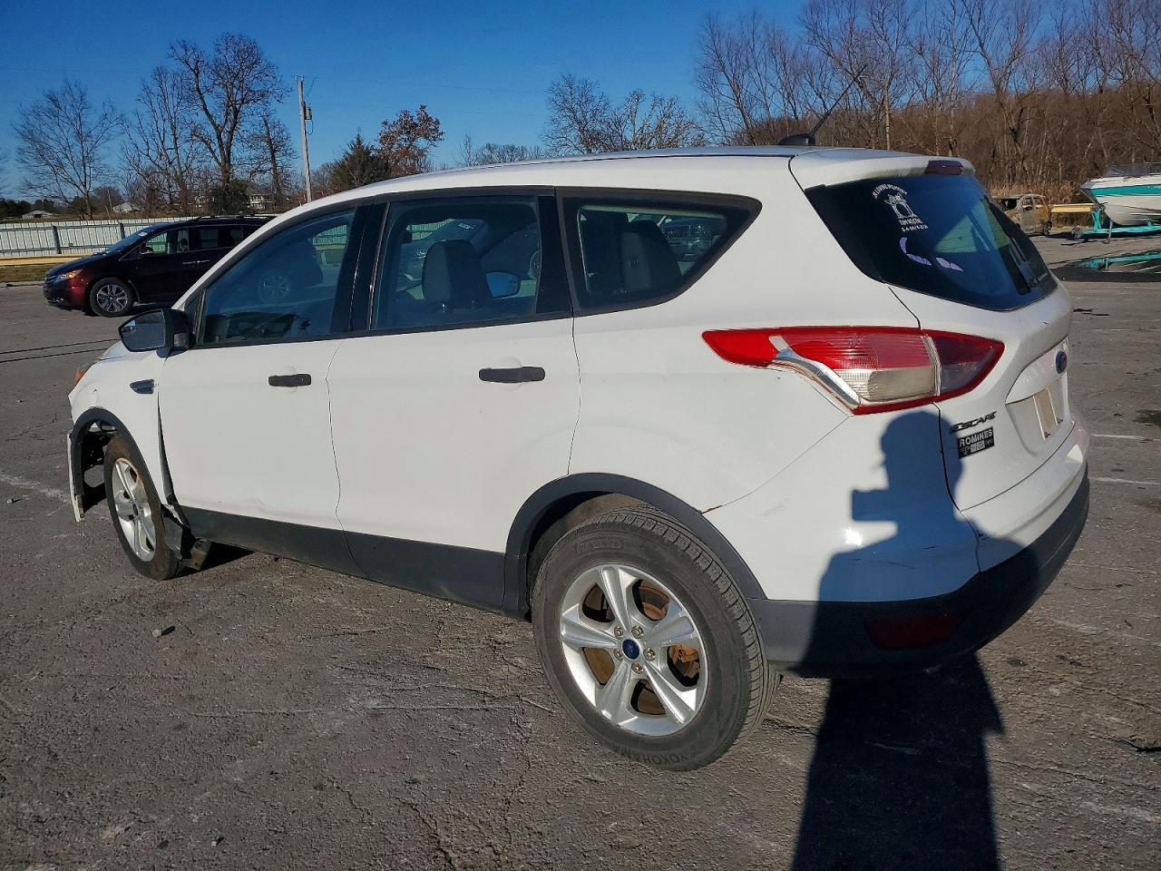 2016 Ford Escape S - Фото 2