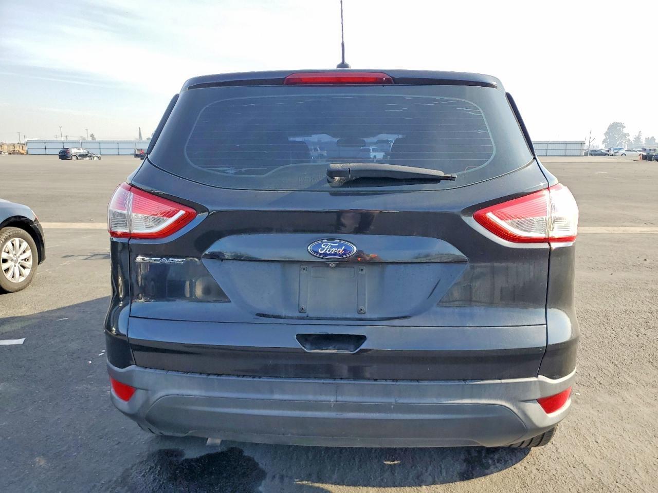 2014 Ford Escape S - Фото 6