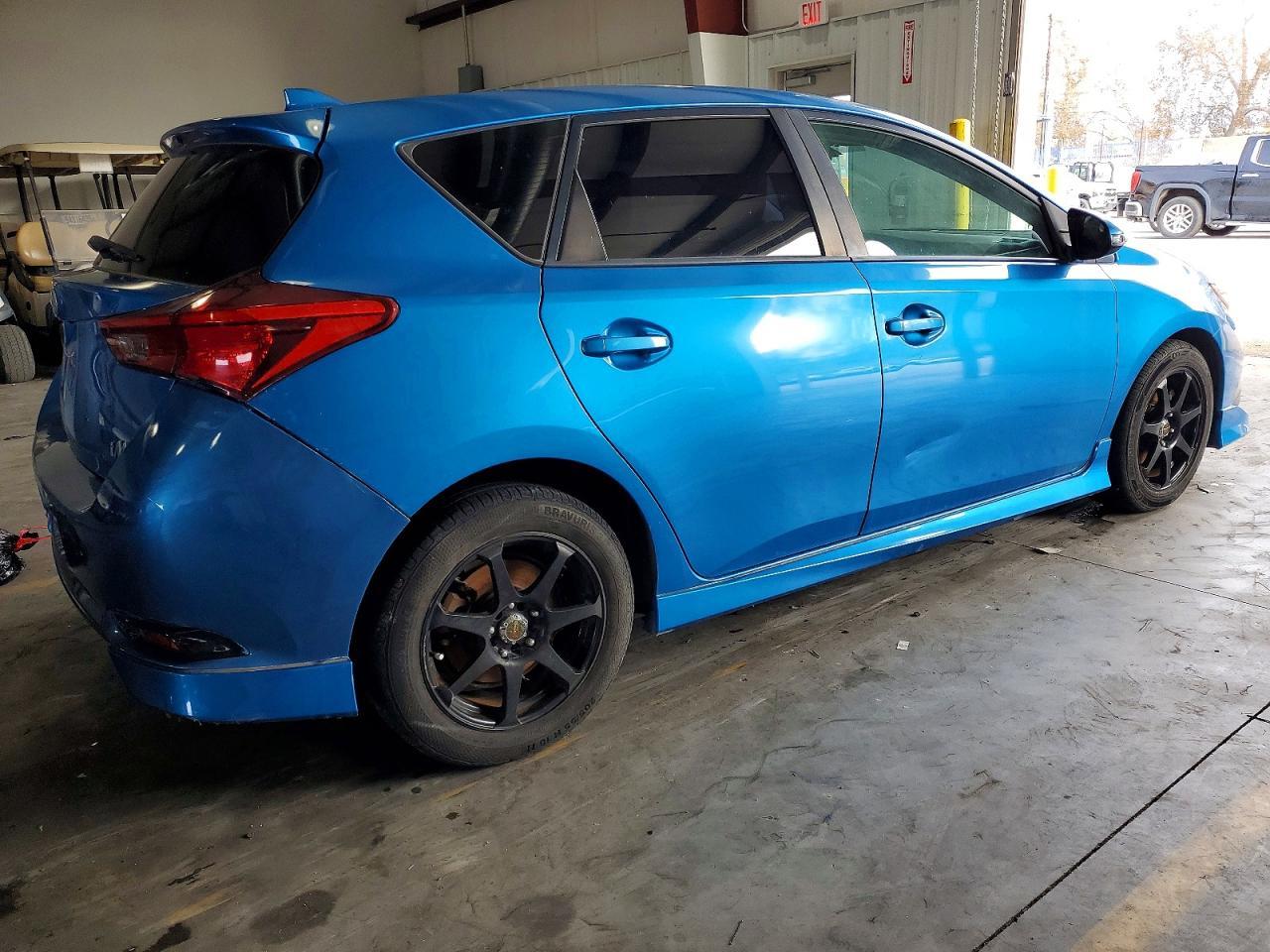 2016 Toyota Scion Im - Image 3