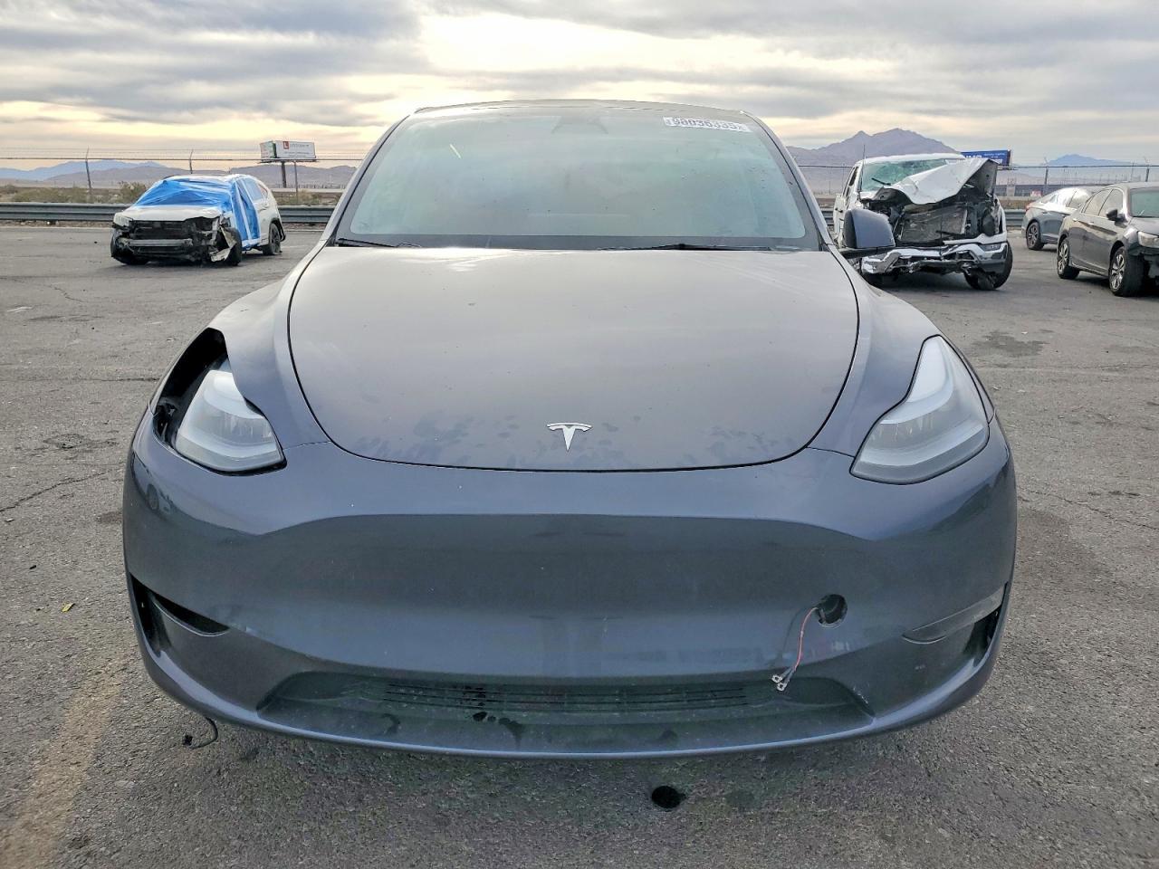 2023 Tesla Model Y - Фото 5