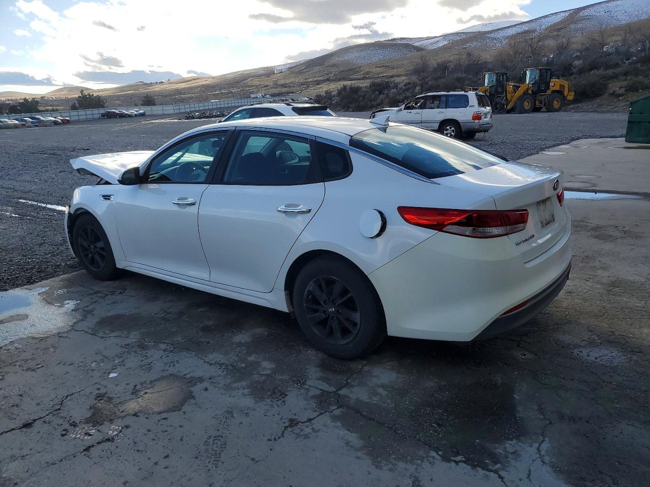 2018 Kia Optima Lx - Image 2