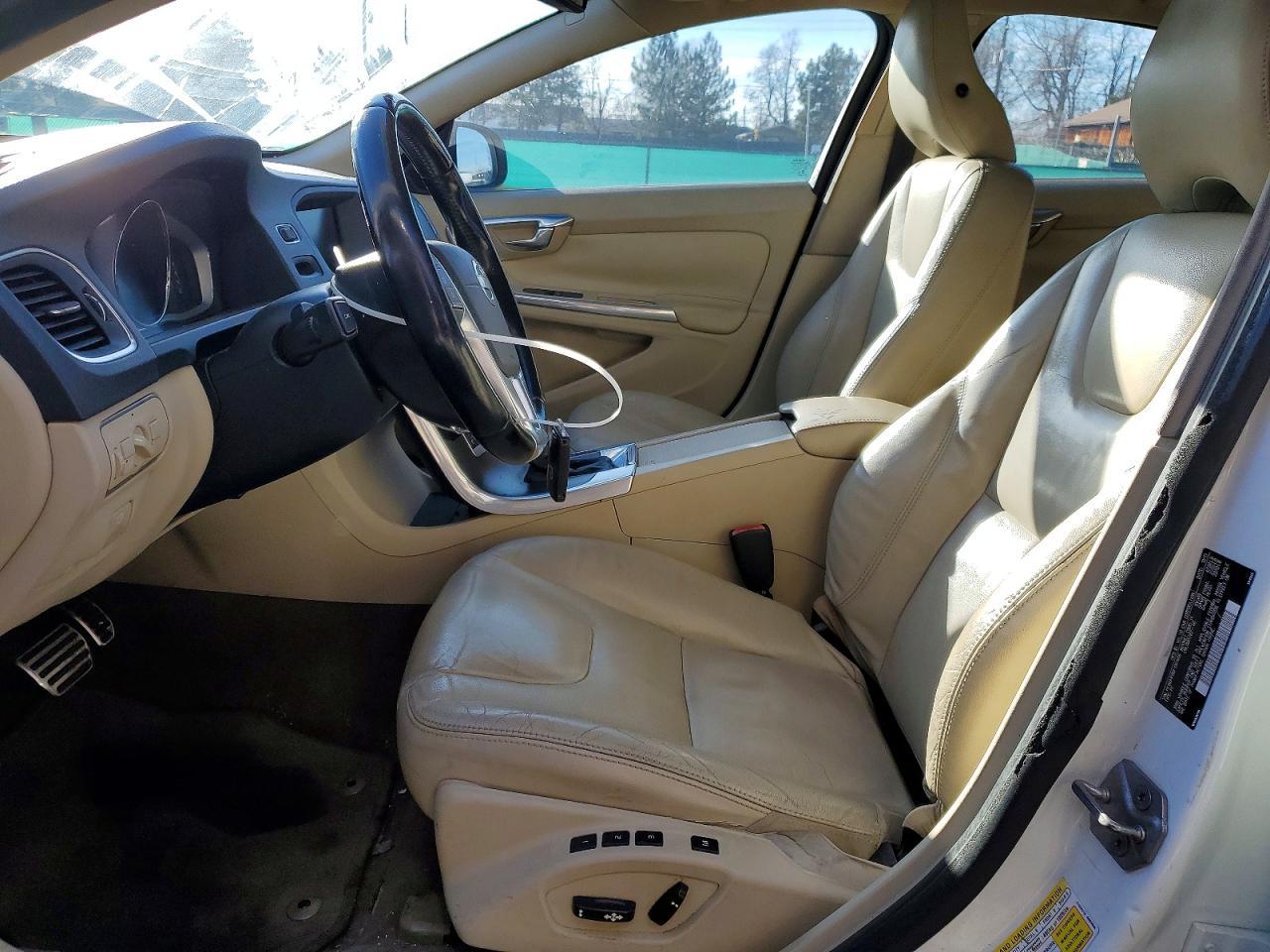 2015 Volvo S60 Premier - Image 7