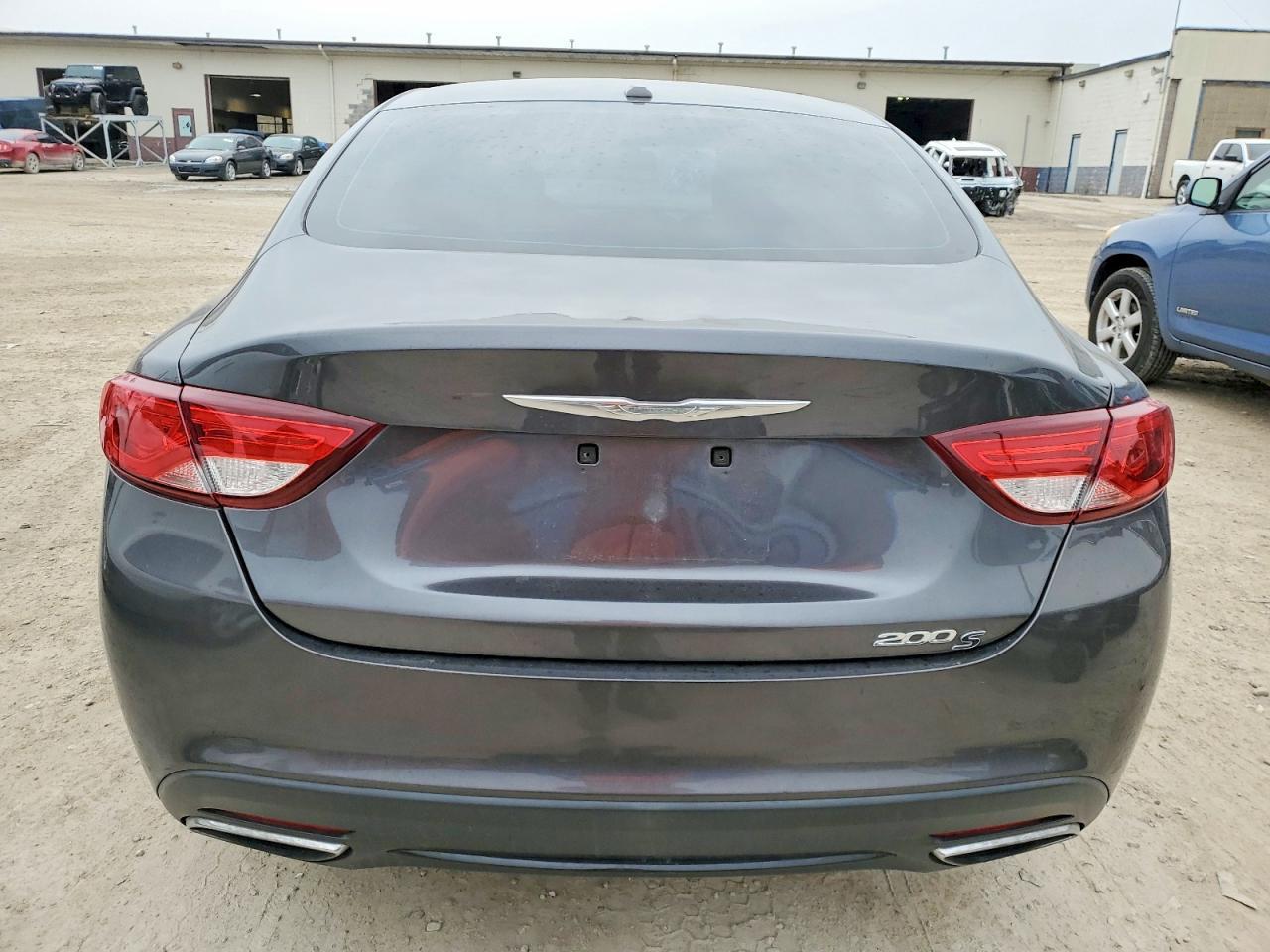 2015 Chrysler 200 S - Фото 6