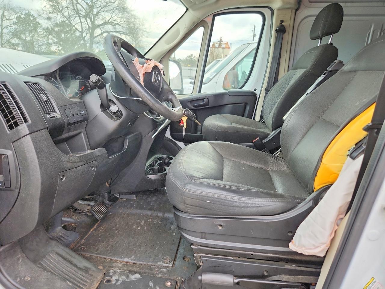 2021 Ram Promaster 2500 Delivery Van - Фото 7