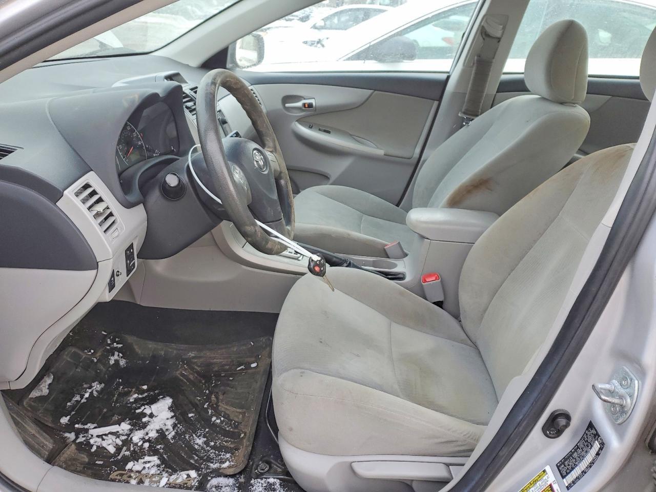 2012 Toyota Corolla Base - Фото 7