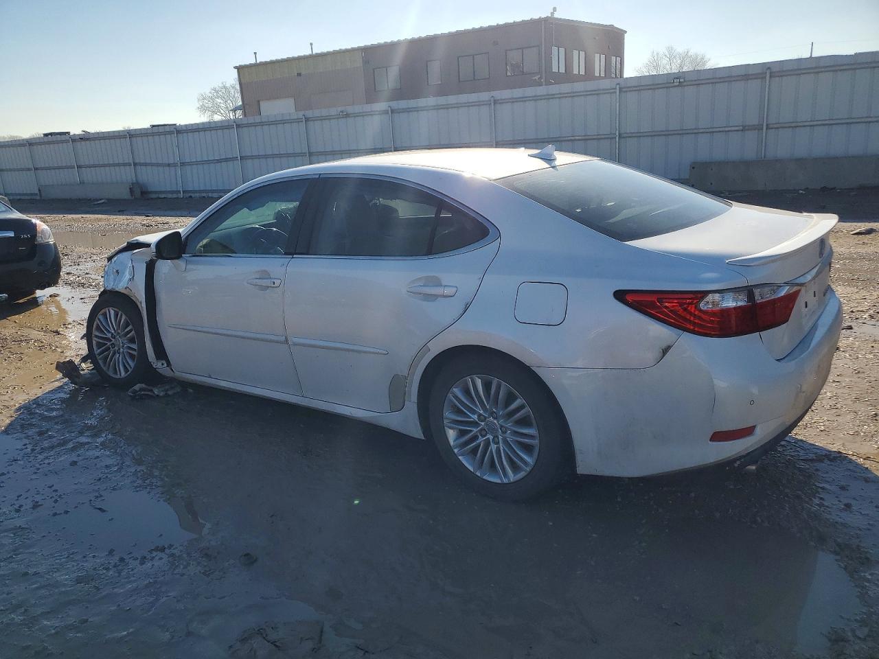 2013 Lexus Es 350 - Image 2