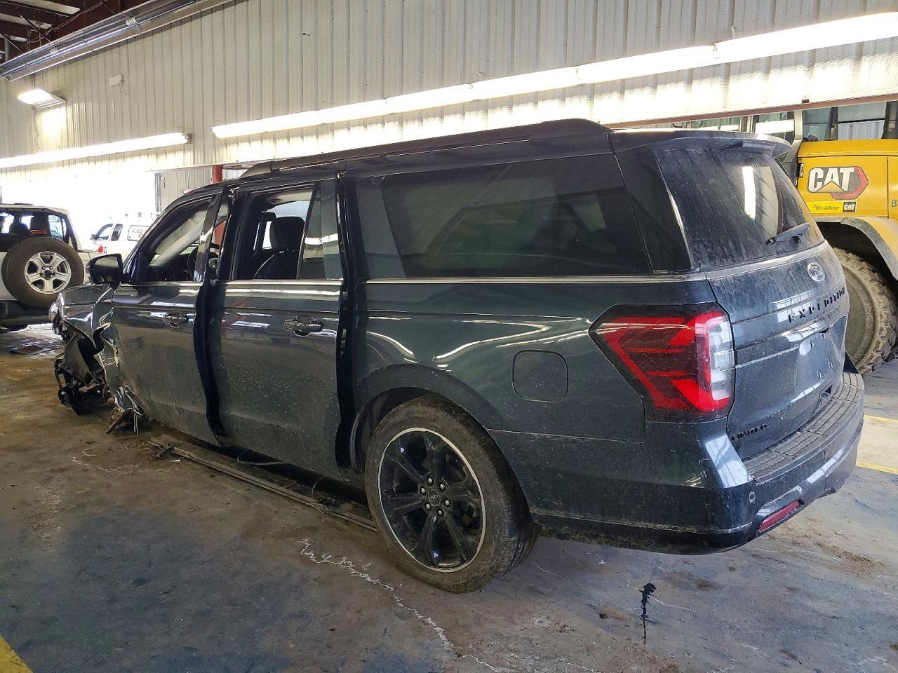 2022 Ford Expedition Max Limited - Фото 2