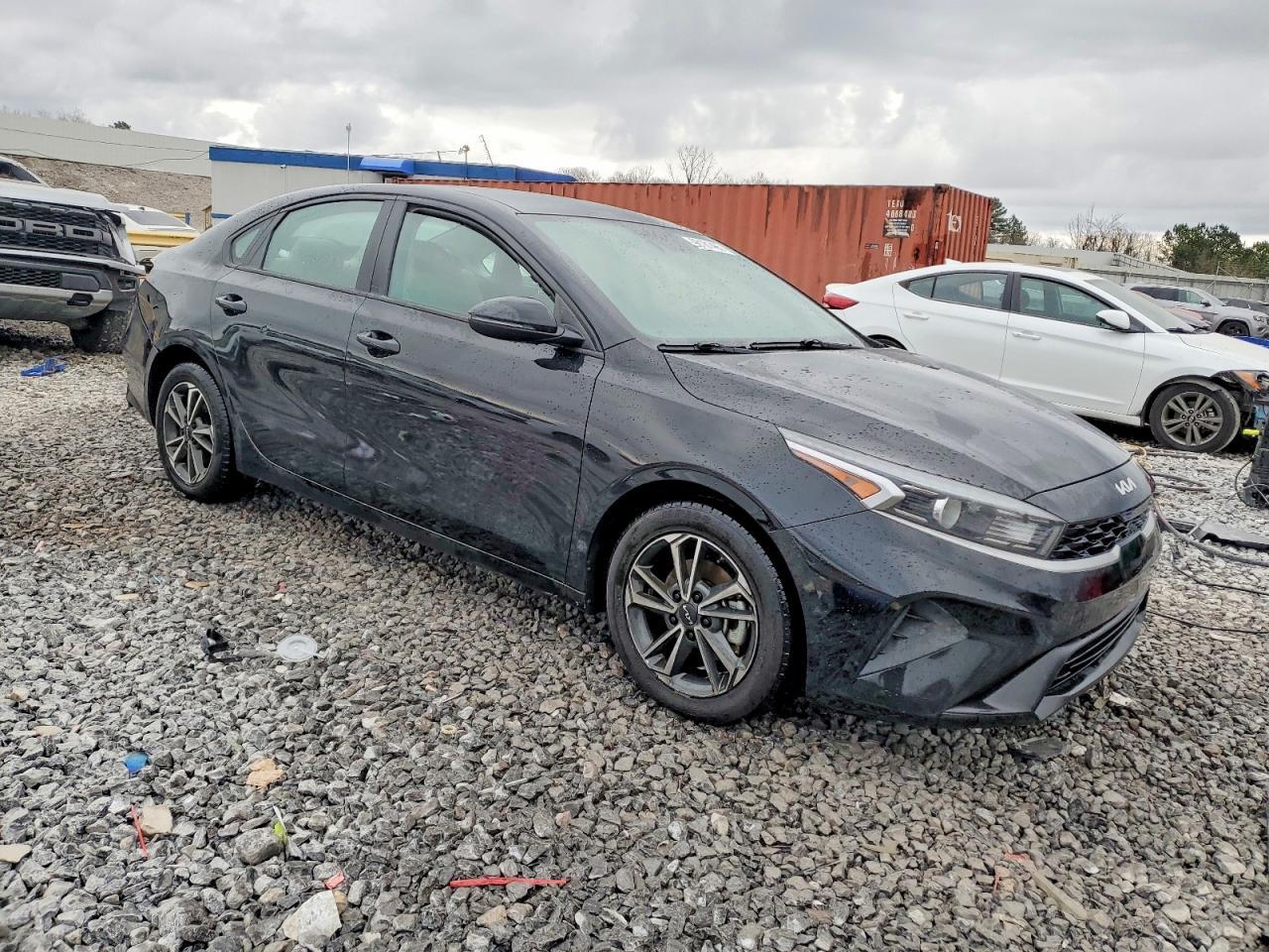 2023 Kia Forte Lxs - Фото 4