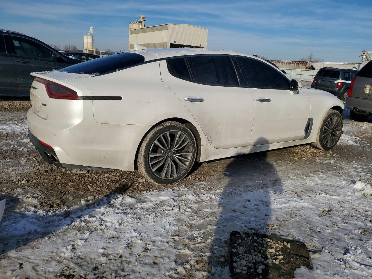 2019 Kia Stinger - Фото 3