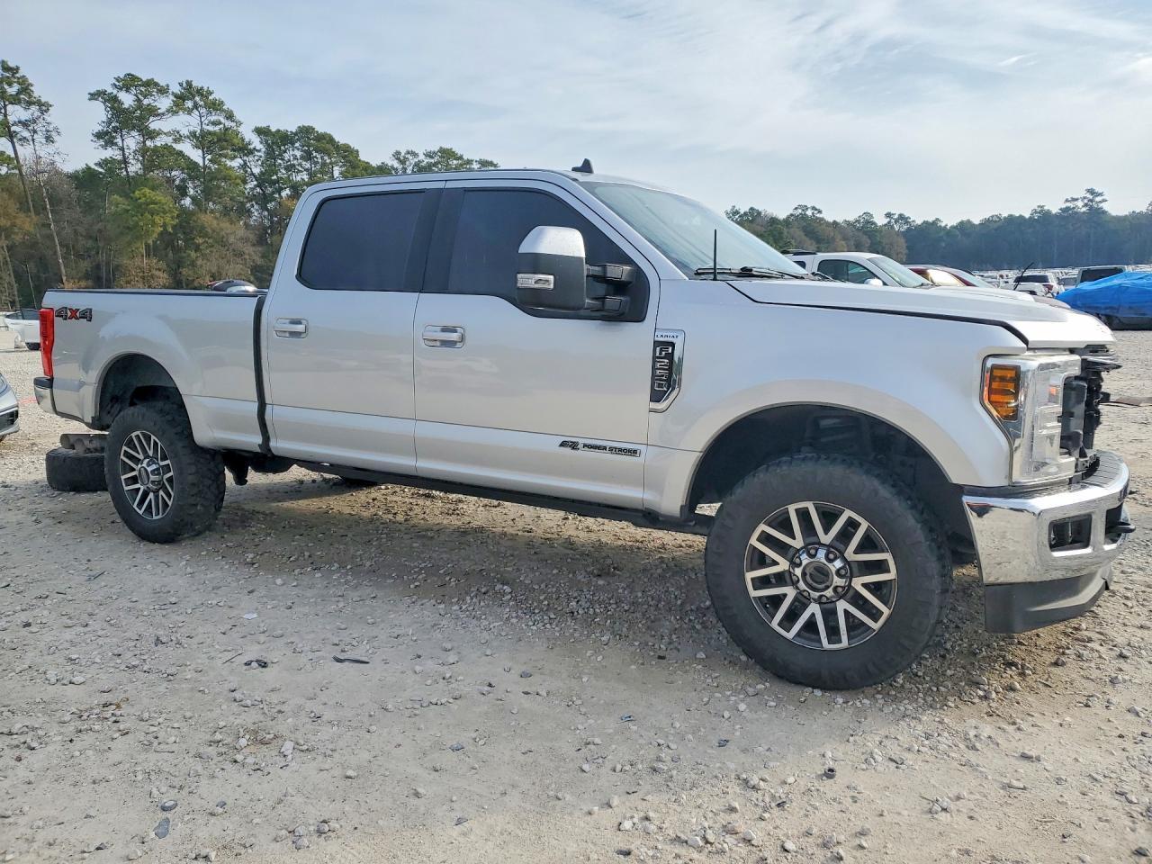 2019 Ford F250 Super Duty - Фото 4