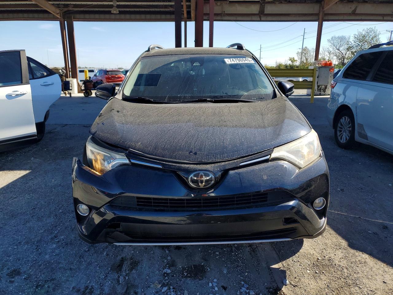 2018 Toyota Rav4 Xle - Image 5