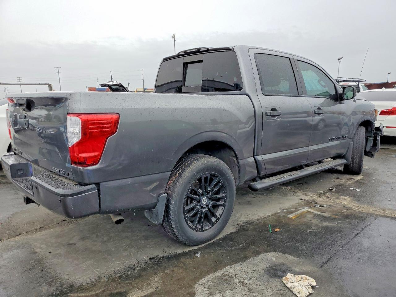 2019 Nissan Titan Platinum Reserve - Image 3