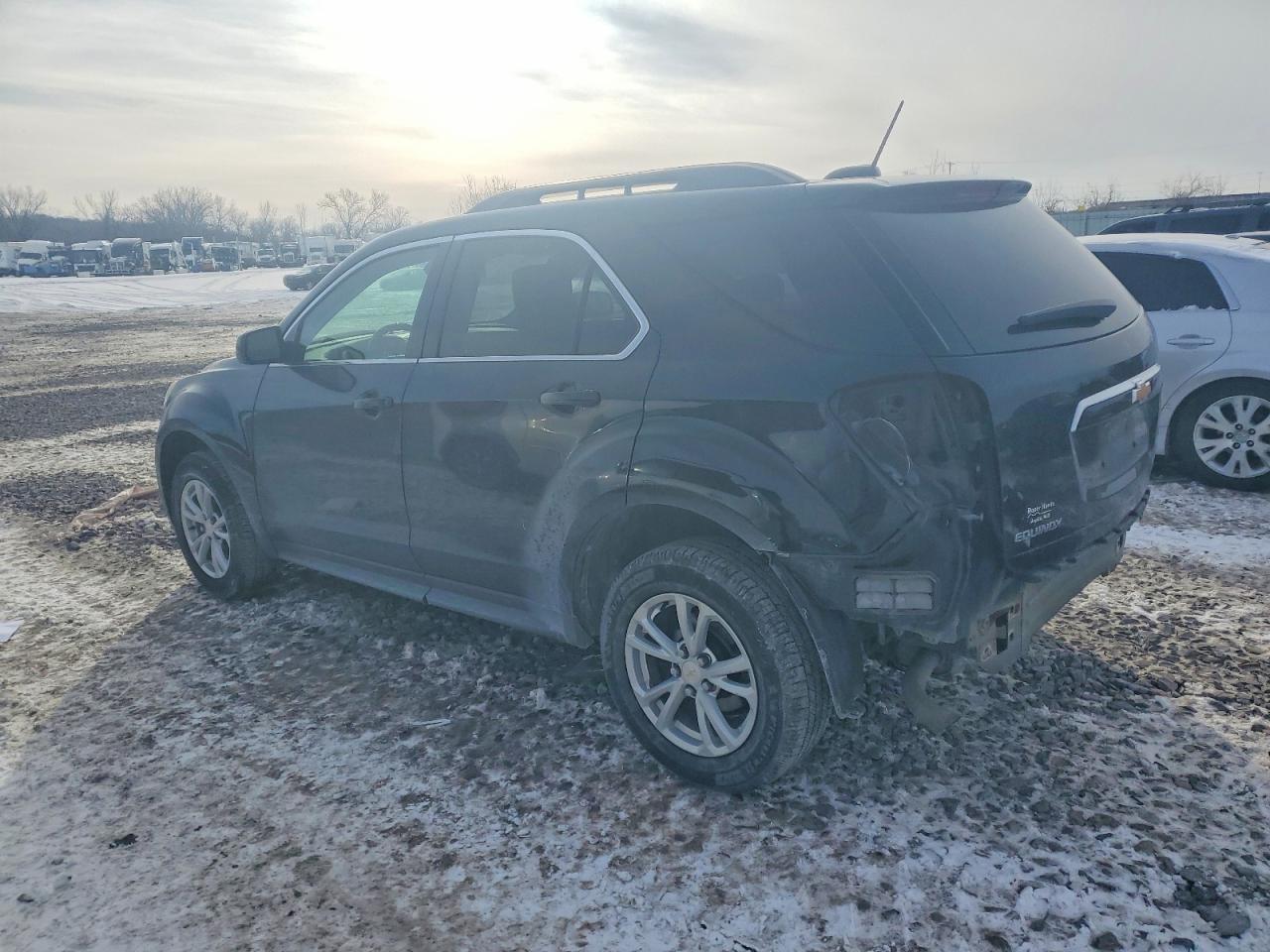 2017 Chevrolet Equinox Lt - Фото 2