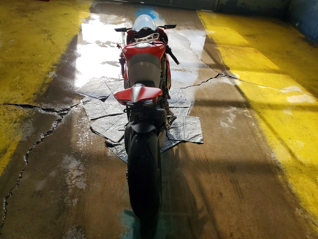 2019 Ducati Panigale V4 - Image 6