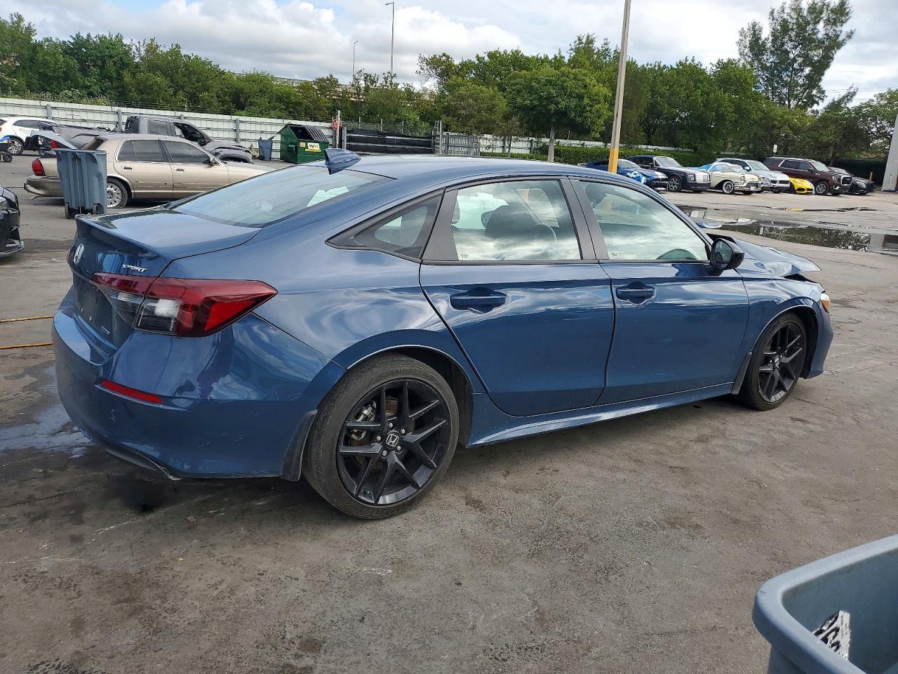 2025 Honda Civic Sport - Фото 3