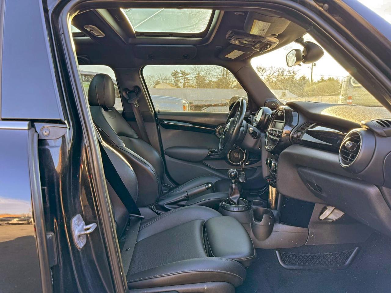 2015 Mini Cooper S - Image 6