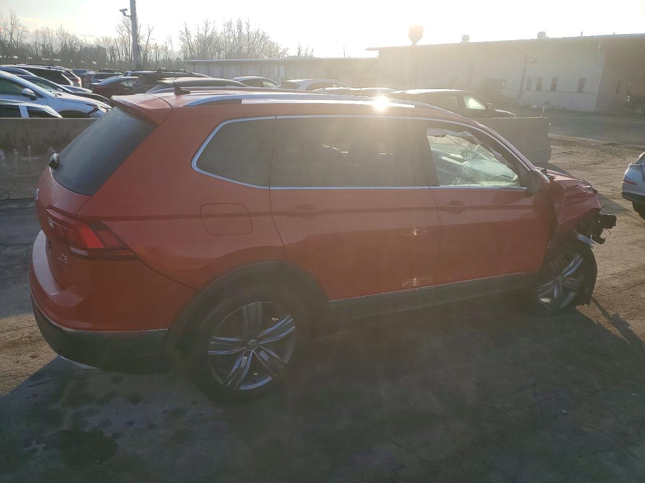 2018 Volkswagen Tiguan Sel Premium - Фото 3