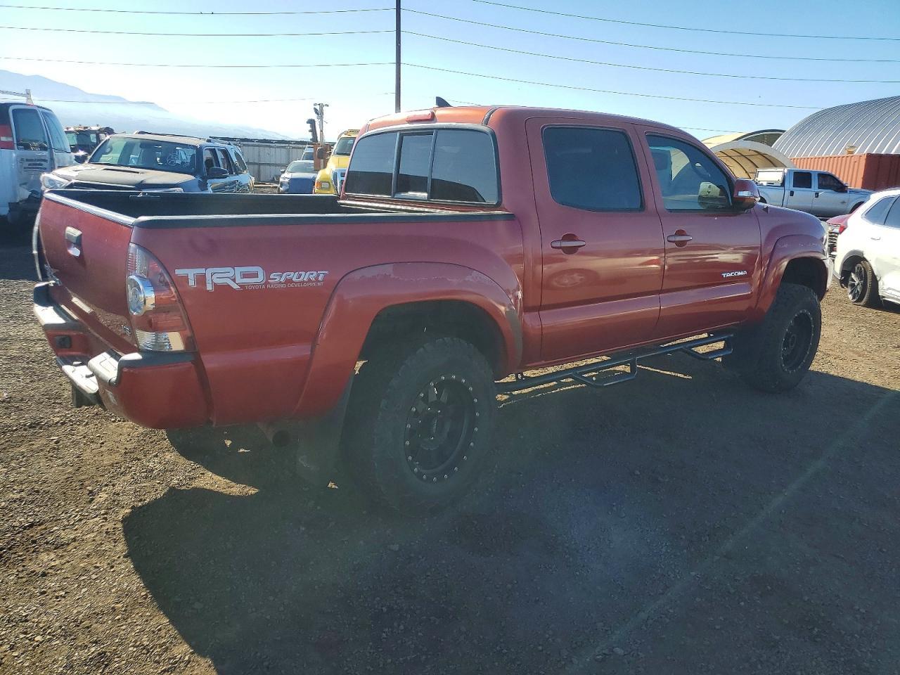 2015 Toyota Tacoma Double Cab - Фото 3