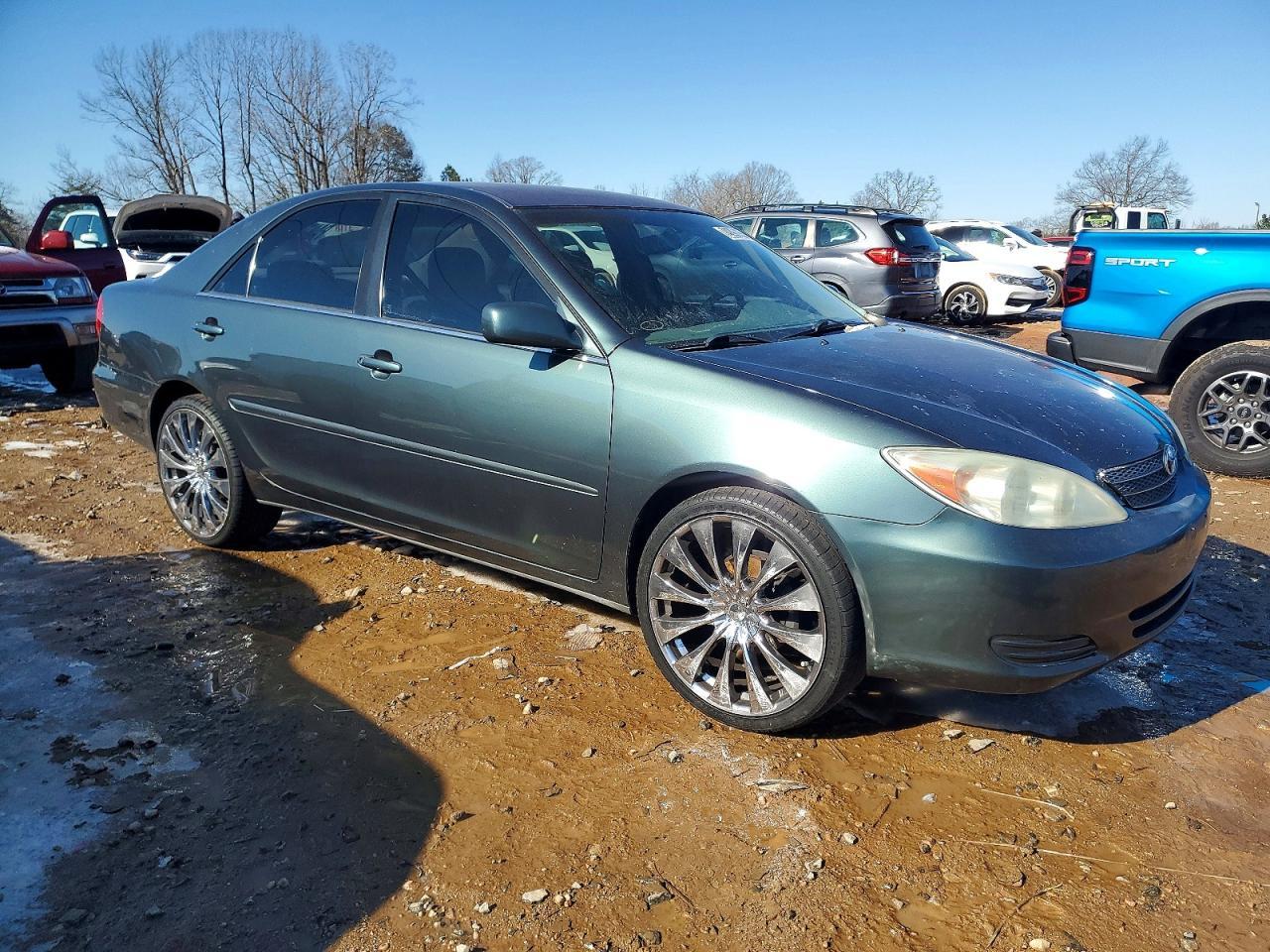 2002 Toyota Camry Le - Фото 4