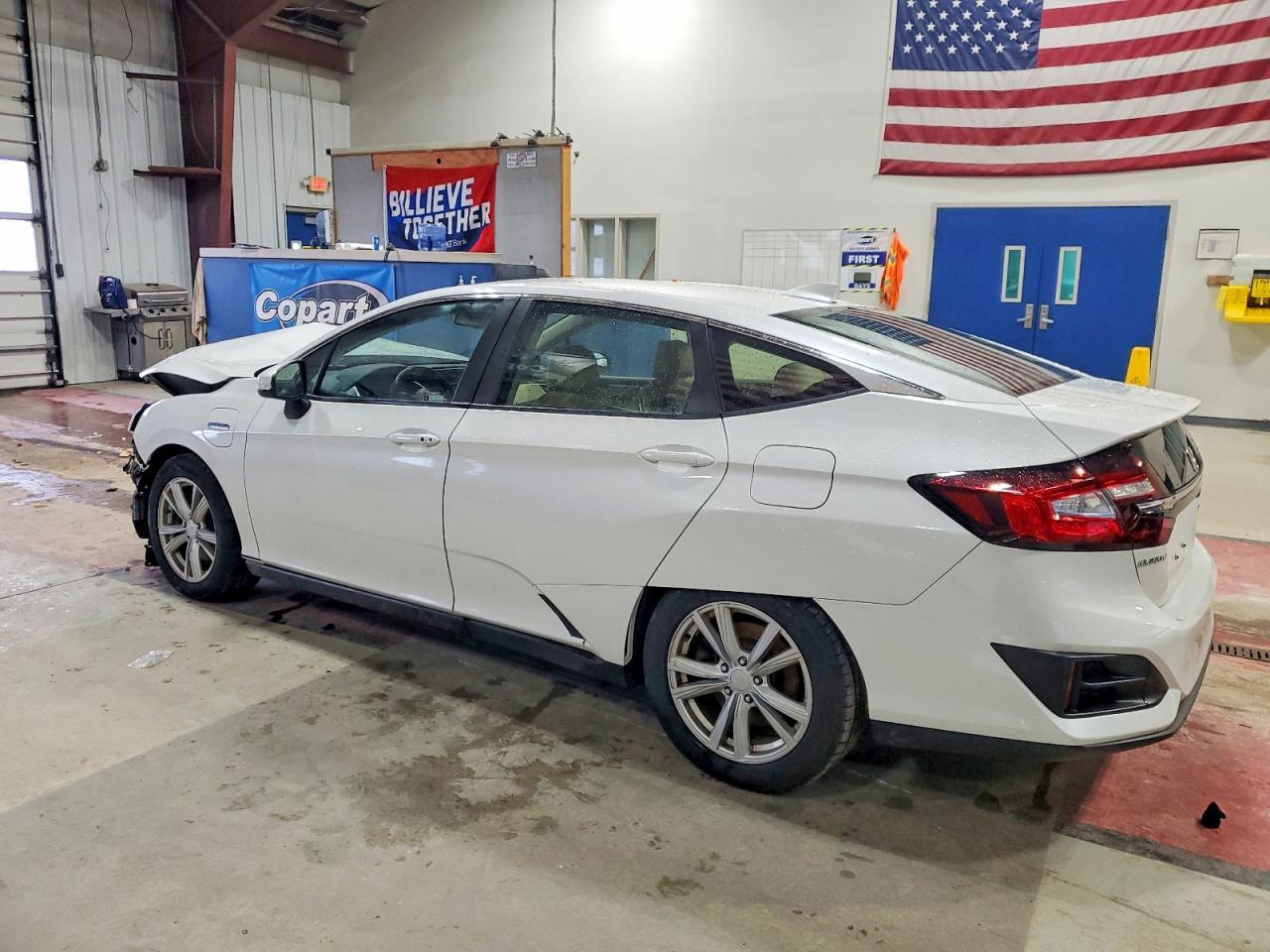 2018 Honda Clarity Touring - Фото 2