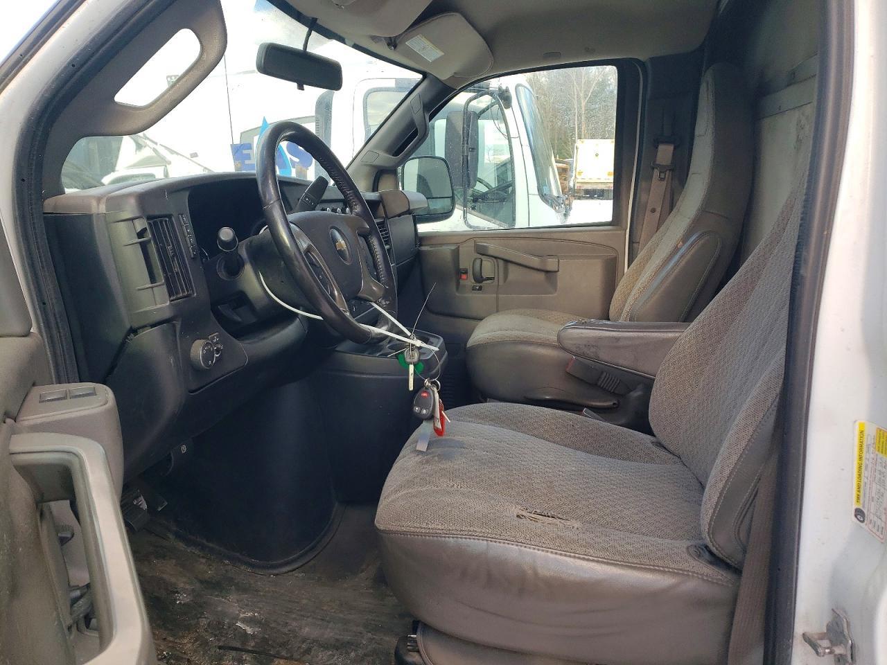 2019 Chevrolet Express - Фото 7