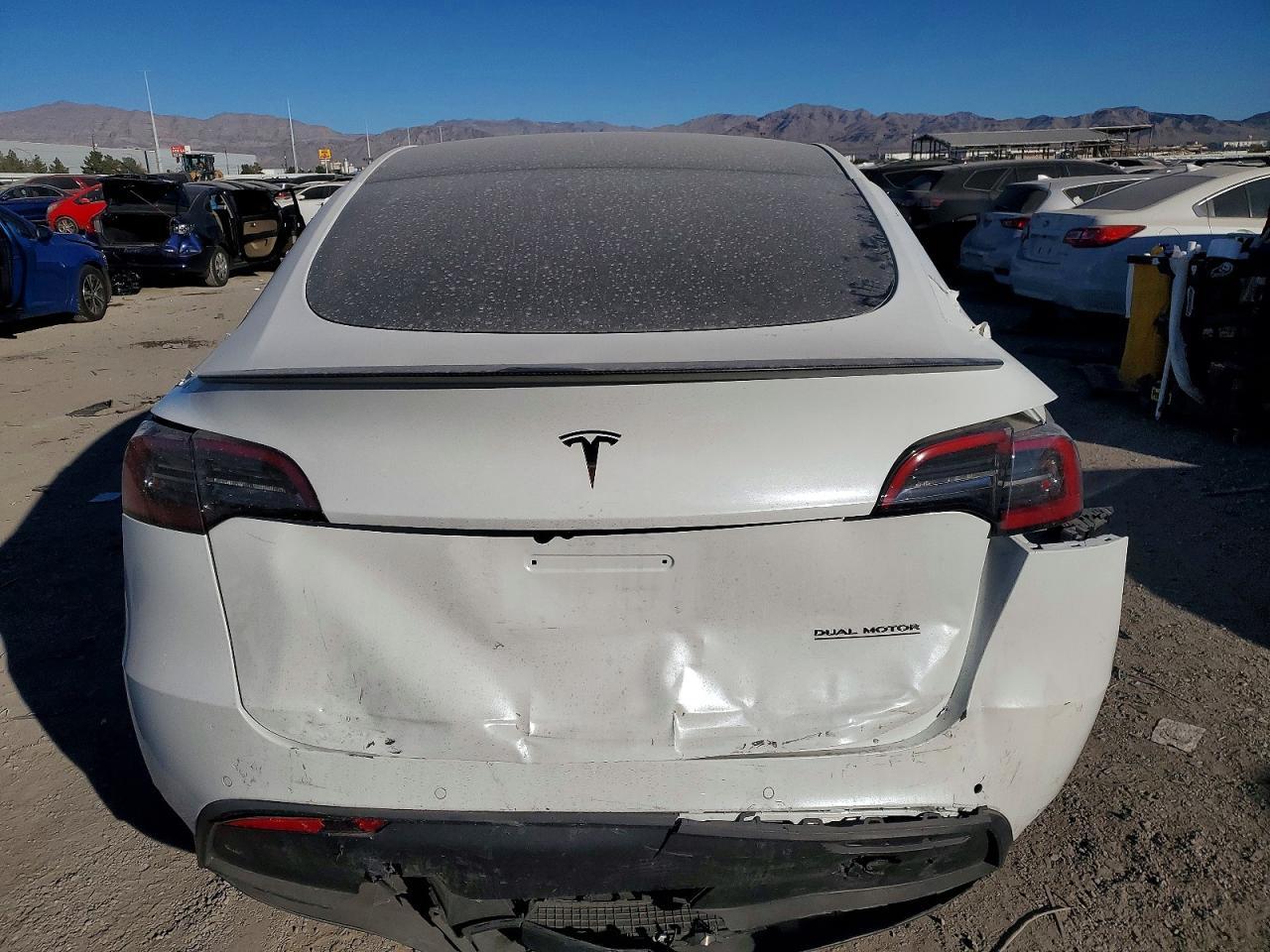 2022 Tesla Model Y - Фото 6