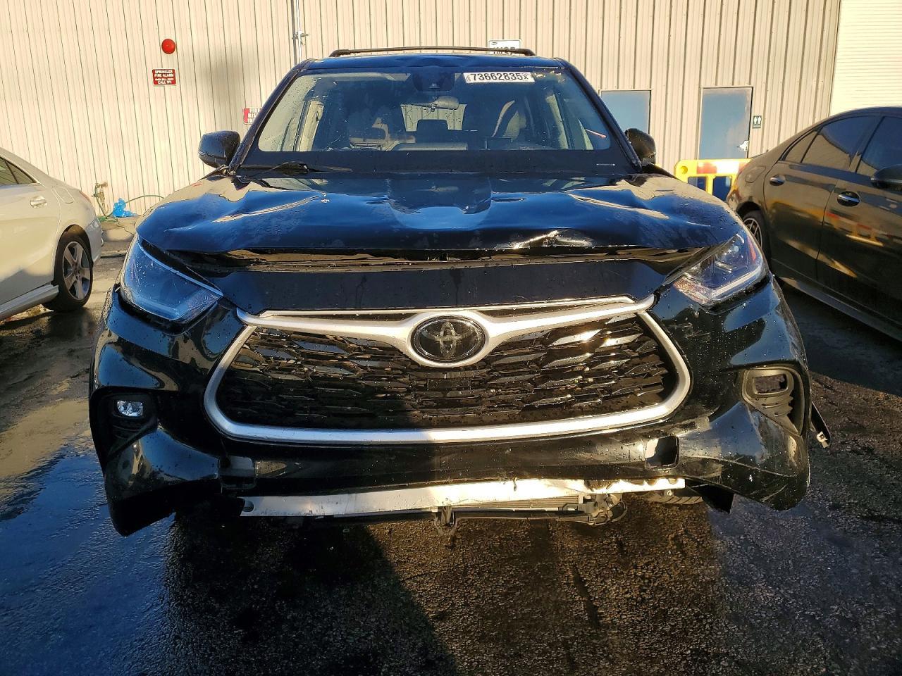 2021 Toyota Highlander L - Фото 5