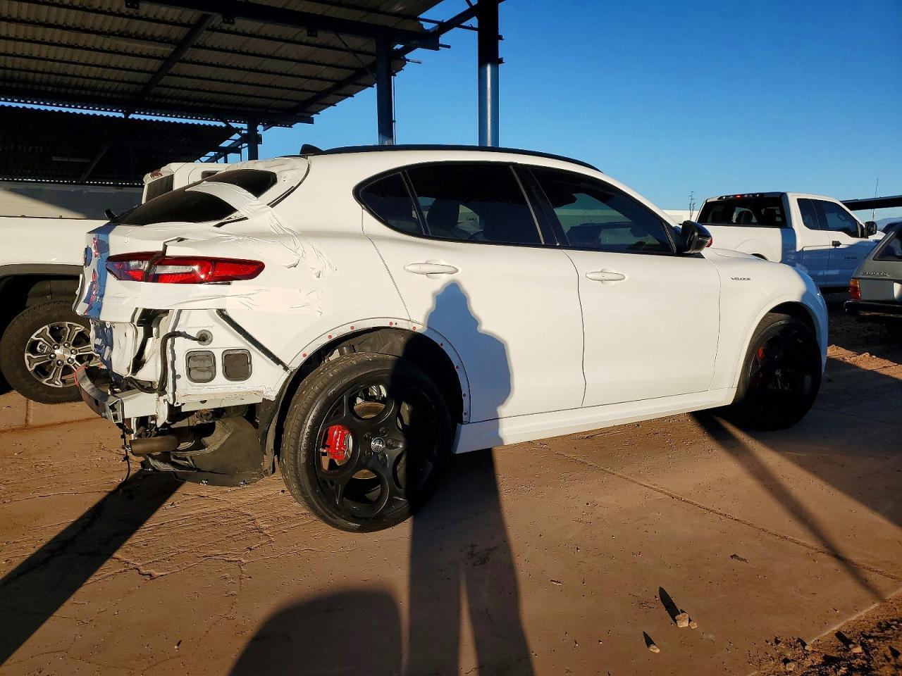 2022 Alfa Romeo Stelvio Ti - Image 3