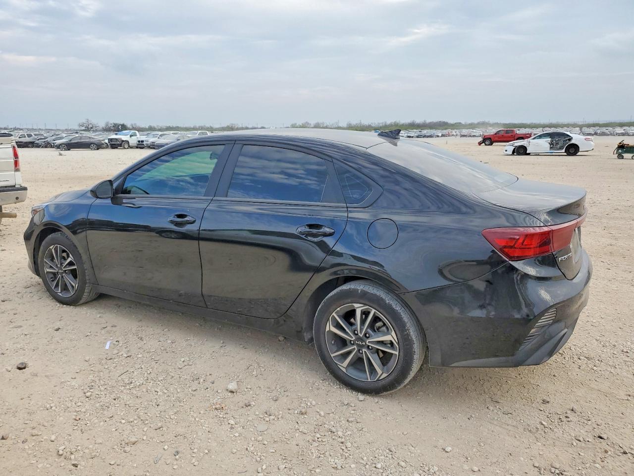 2024 Kia Forte Lx - Image 2