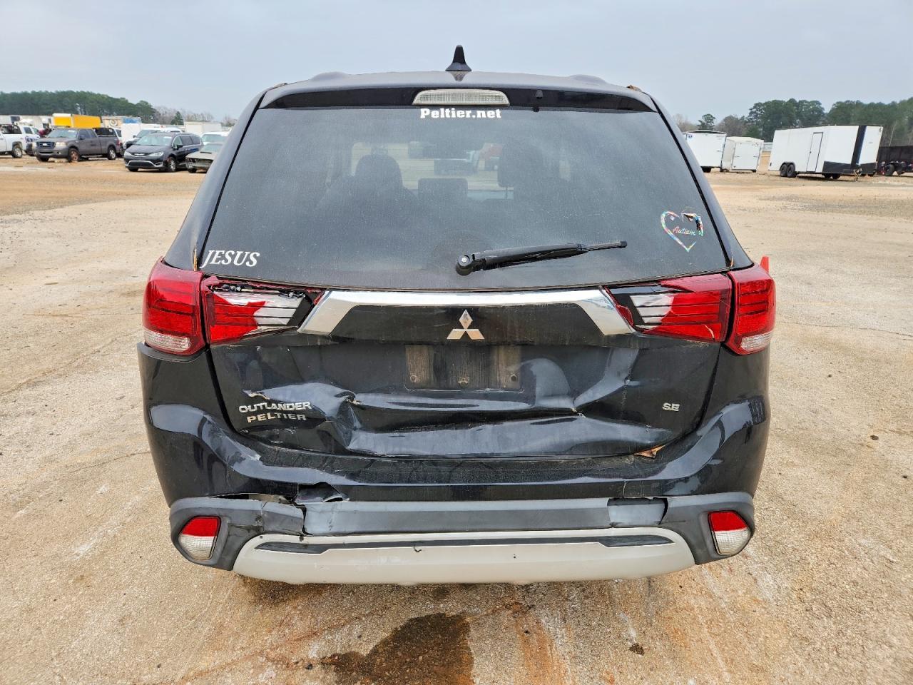 2020 Mitsubishi Outlander Se - Фото 6