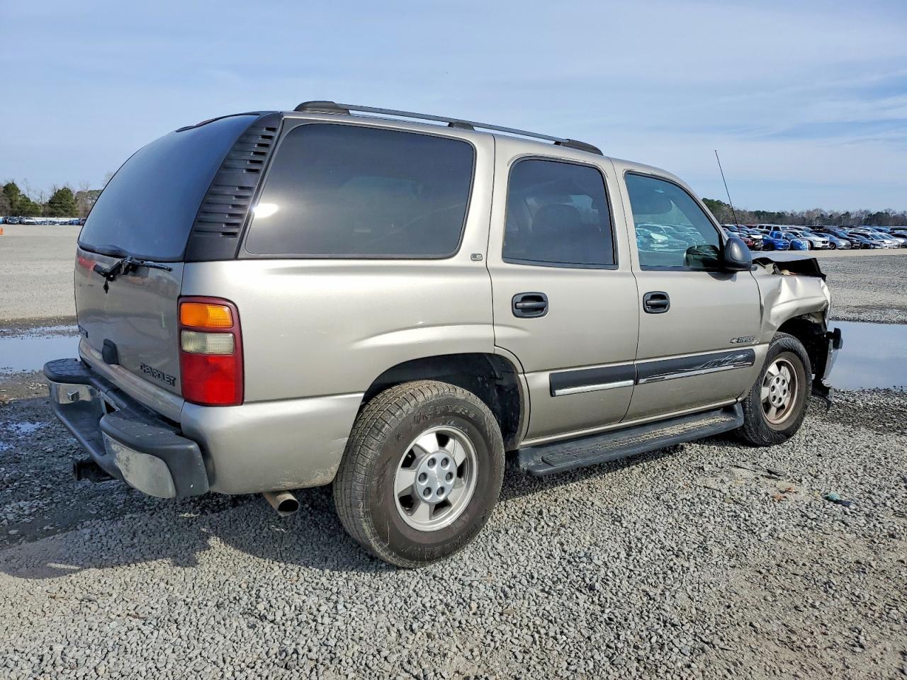 2001 Chevrolet Tahoe C1500 - Фото 3