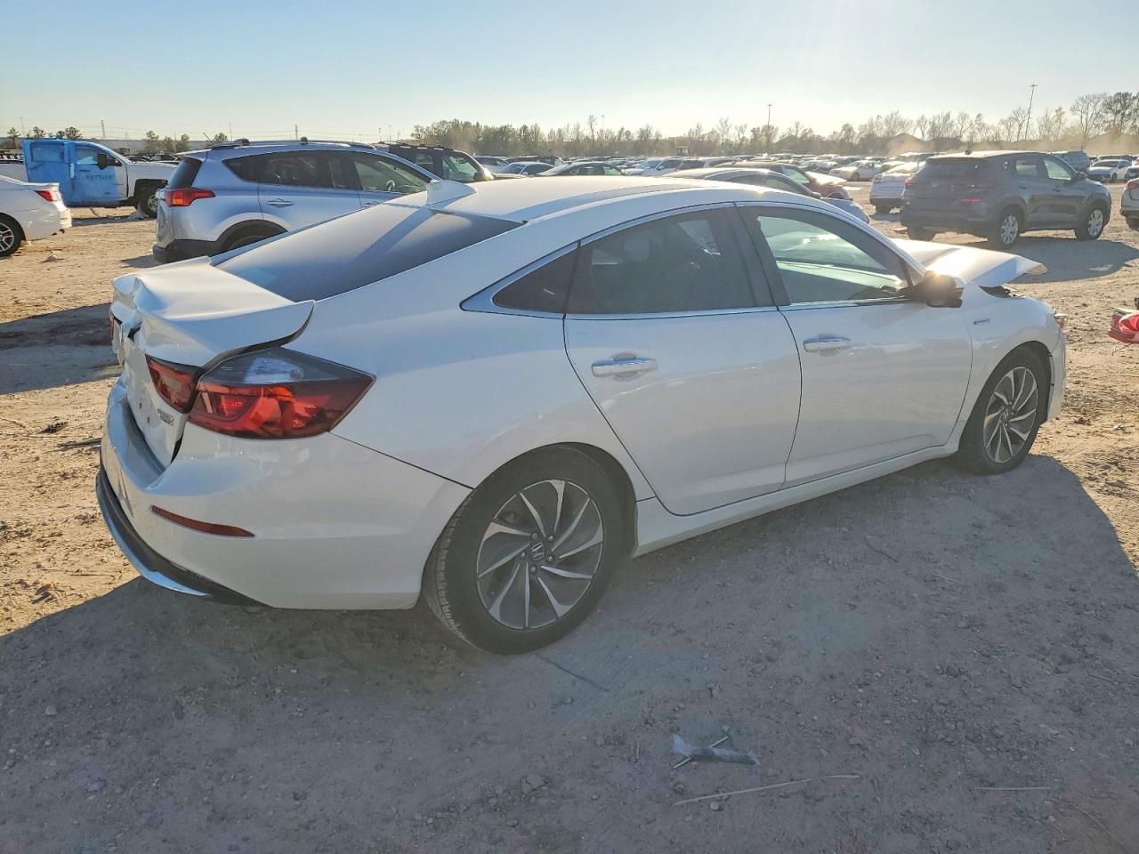 2019 Honda Insight Touring - Фото 3