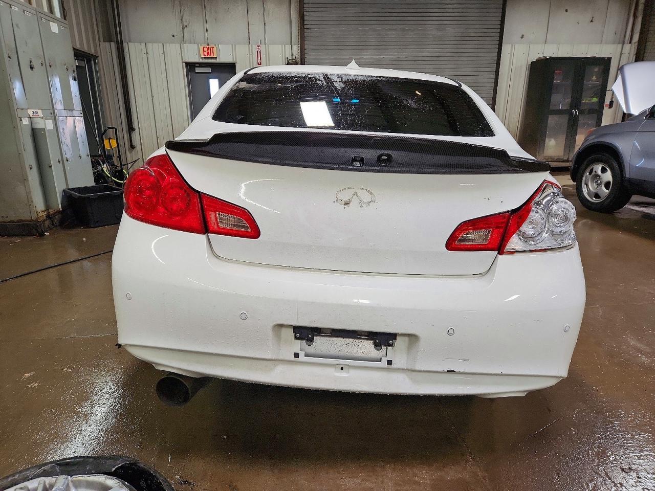 2013 Infiniti G37 - Image 6