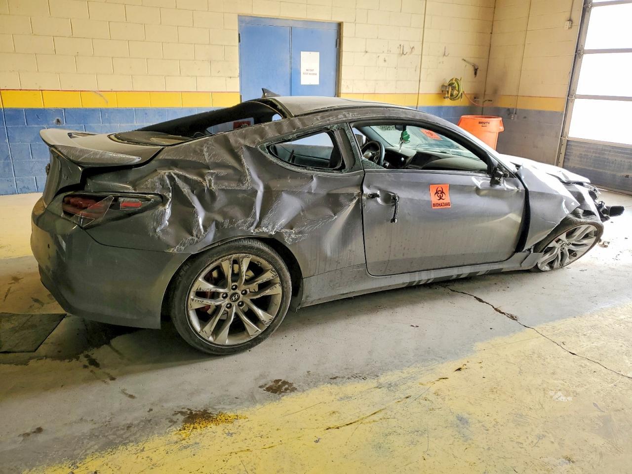 2015 Hyundai Genesis Coupe 3.8L - Фото 3