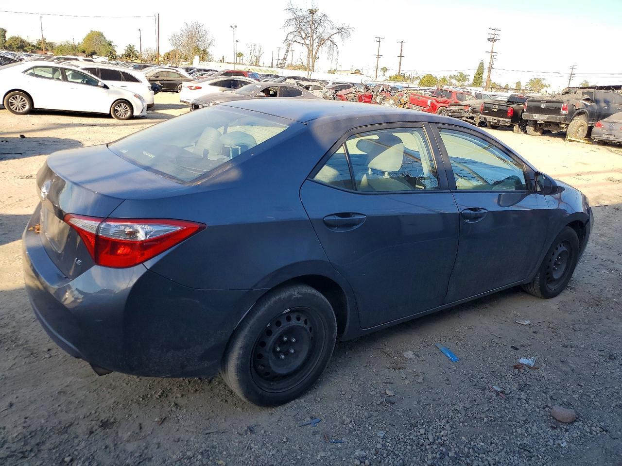 2016 Toyota Corolla L - Фото 3