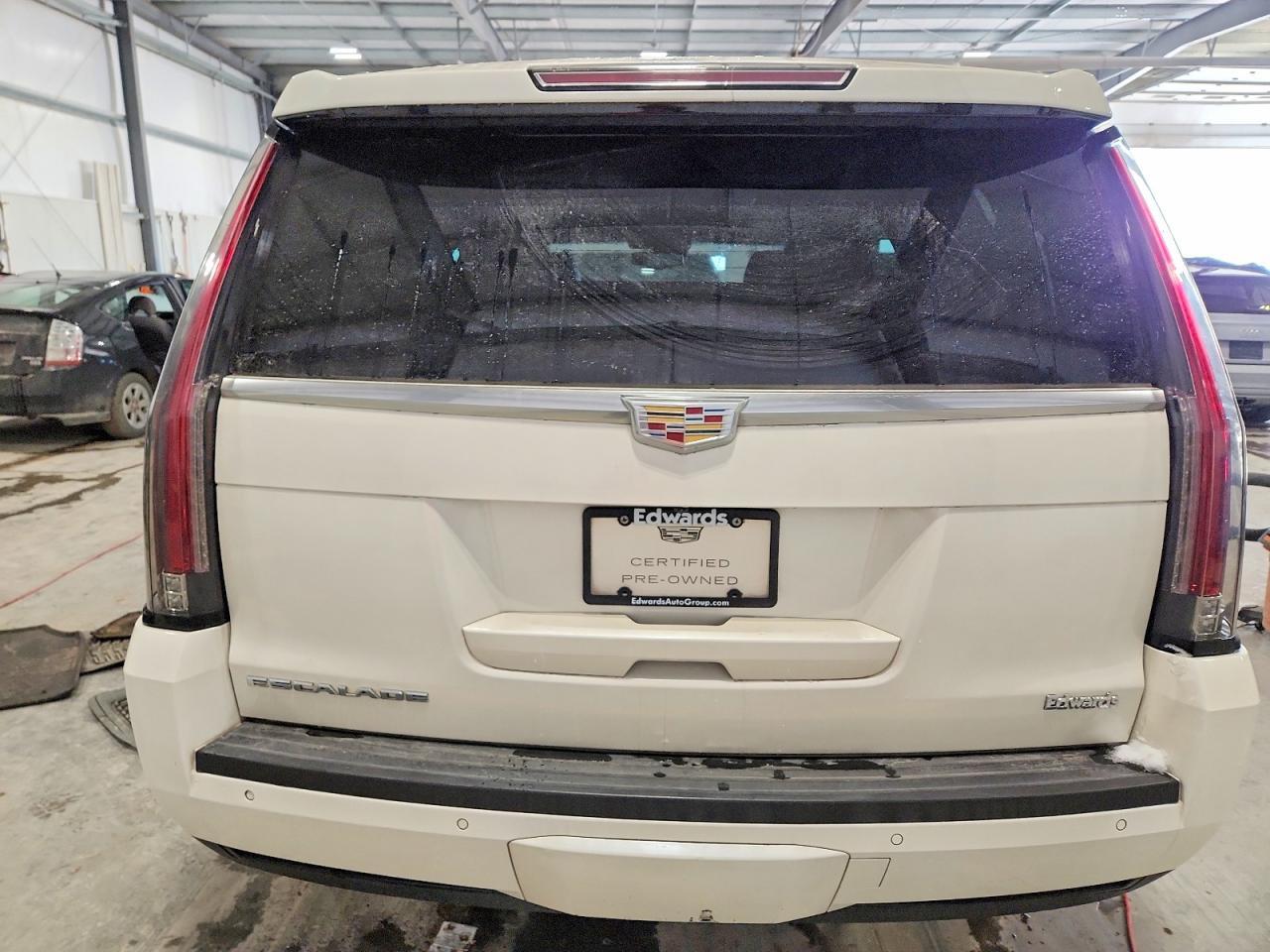 2015 Cadillac Escalade Luxury - Фото 6