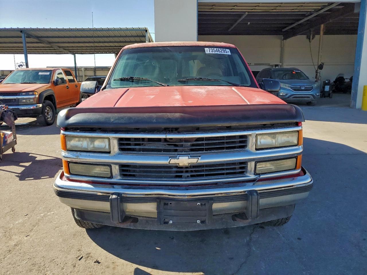 1994 Chevrolet Suburban K1500 - Фото 5