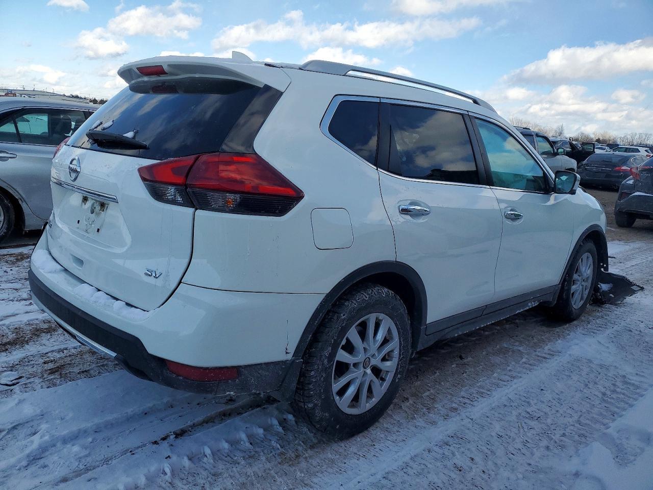 2017 Nissan Rogue S - Фото 3