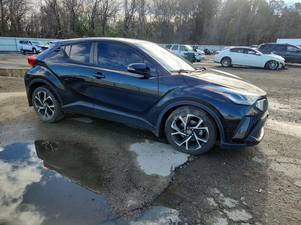 2022 Toyota C-Hr Xle - Фото 4