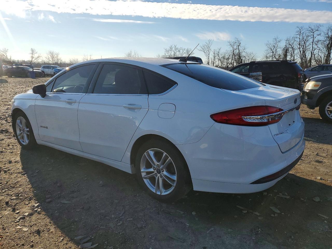 2018 Ford Fusion Se Hybrid - Фото 2