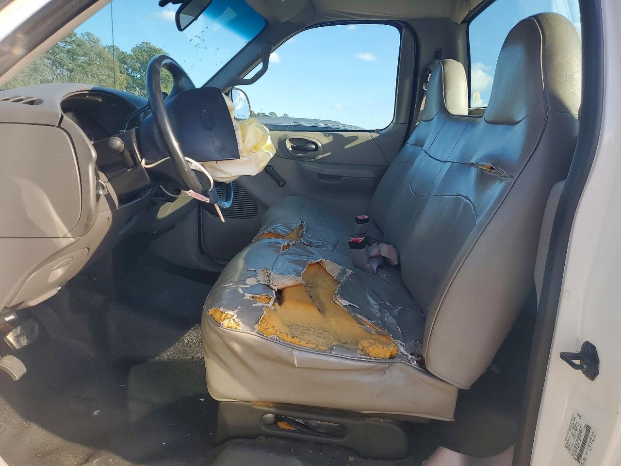 1999 Ford F150 - Image 7