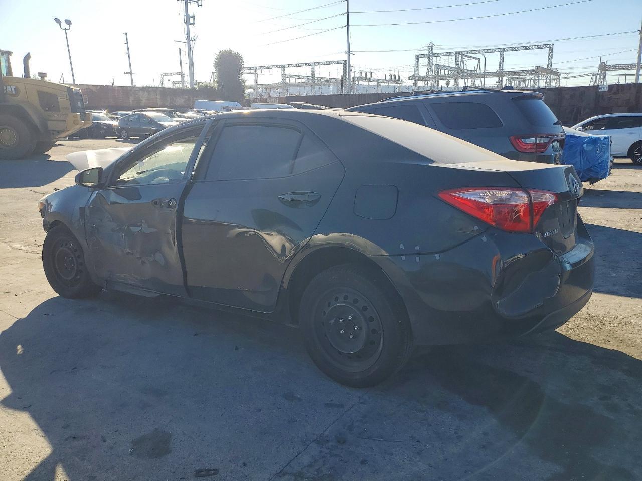 2017 Toyota Corolla L - Фото 2