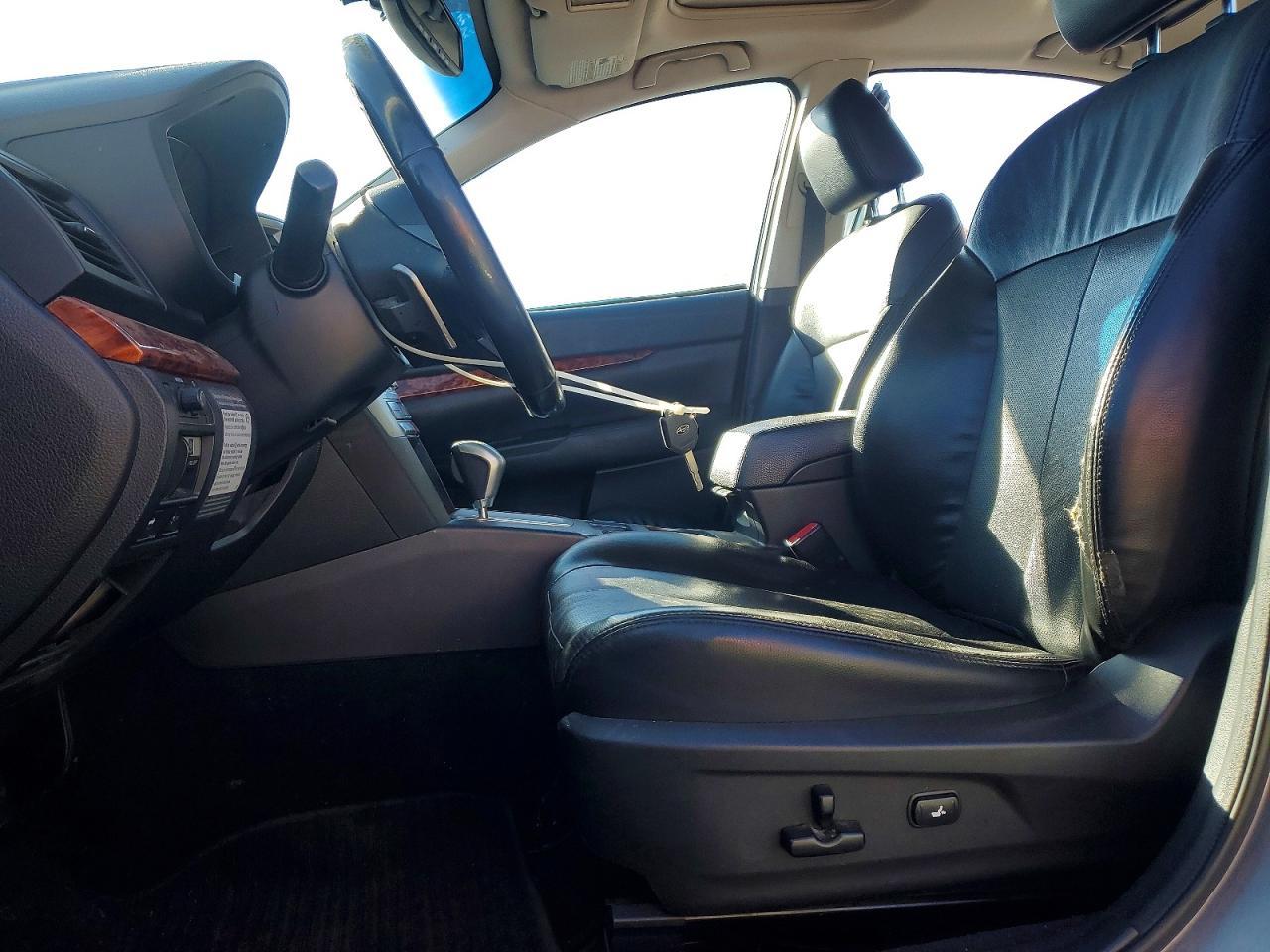 2011 Subaru Legacy 2.5I Limited - Image 7