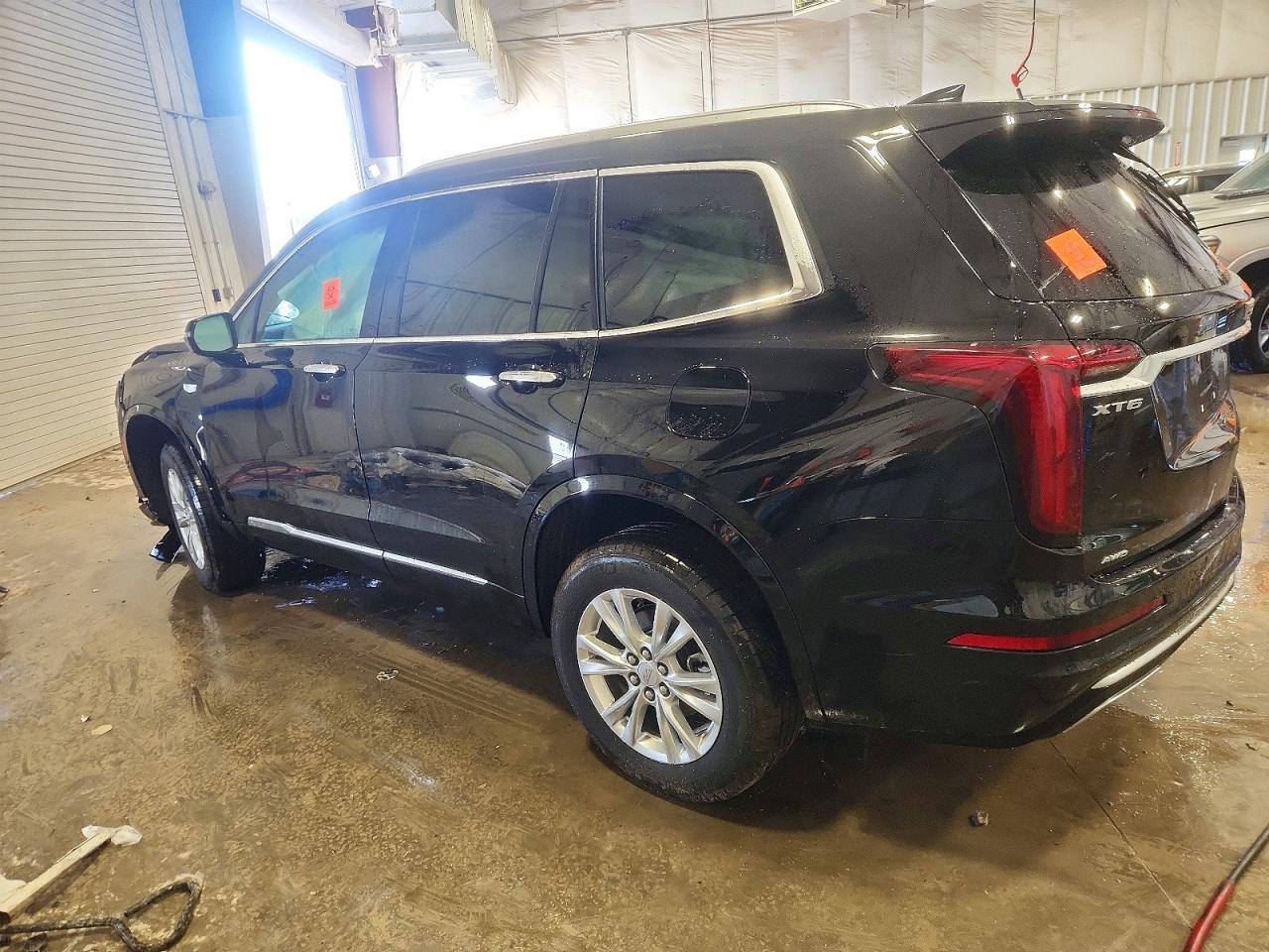 2025 Cadillac Xt6 Luxury - Фото 2