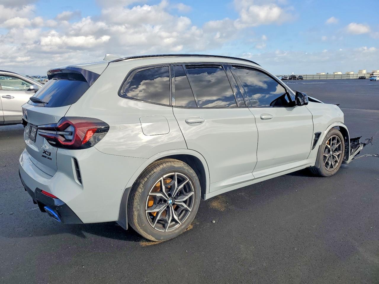 2022 BMW X3 xDrive30I - Image 3