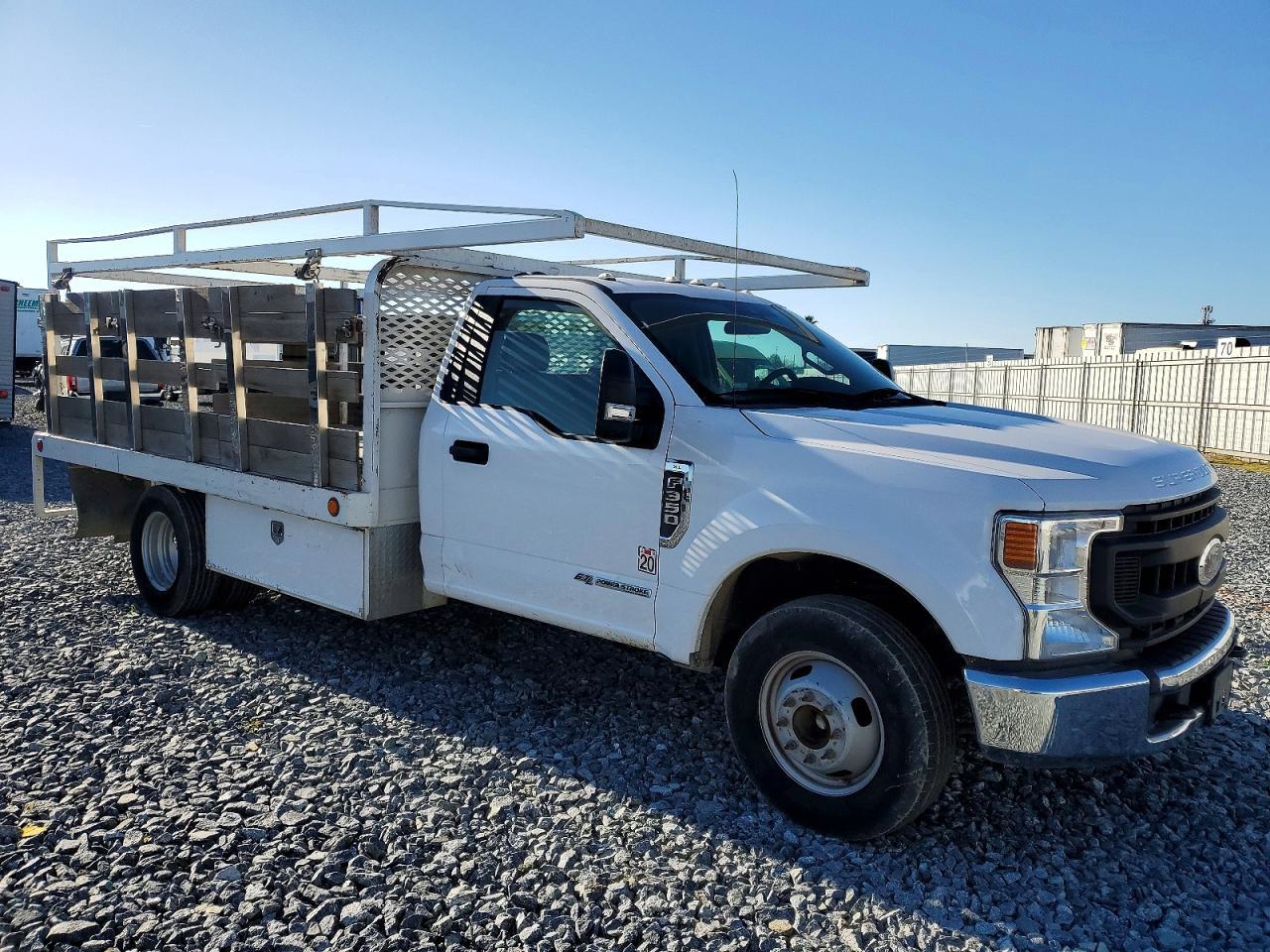 2020 Ford F350 Super Duty Flatbed Truck - Фото 4