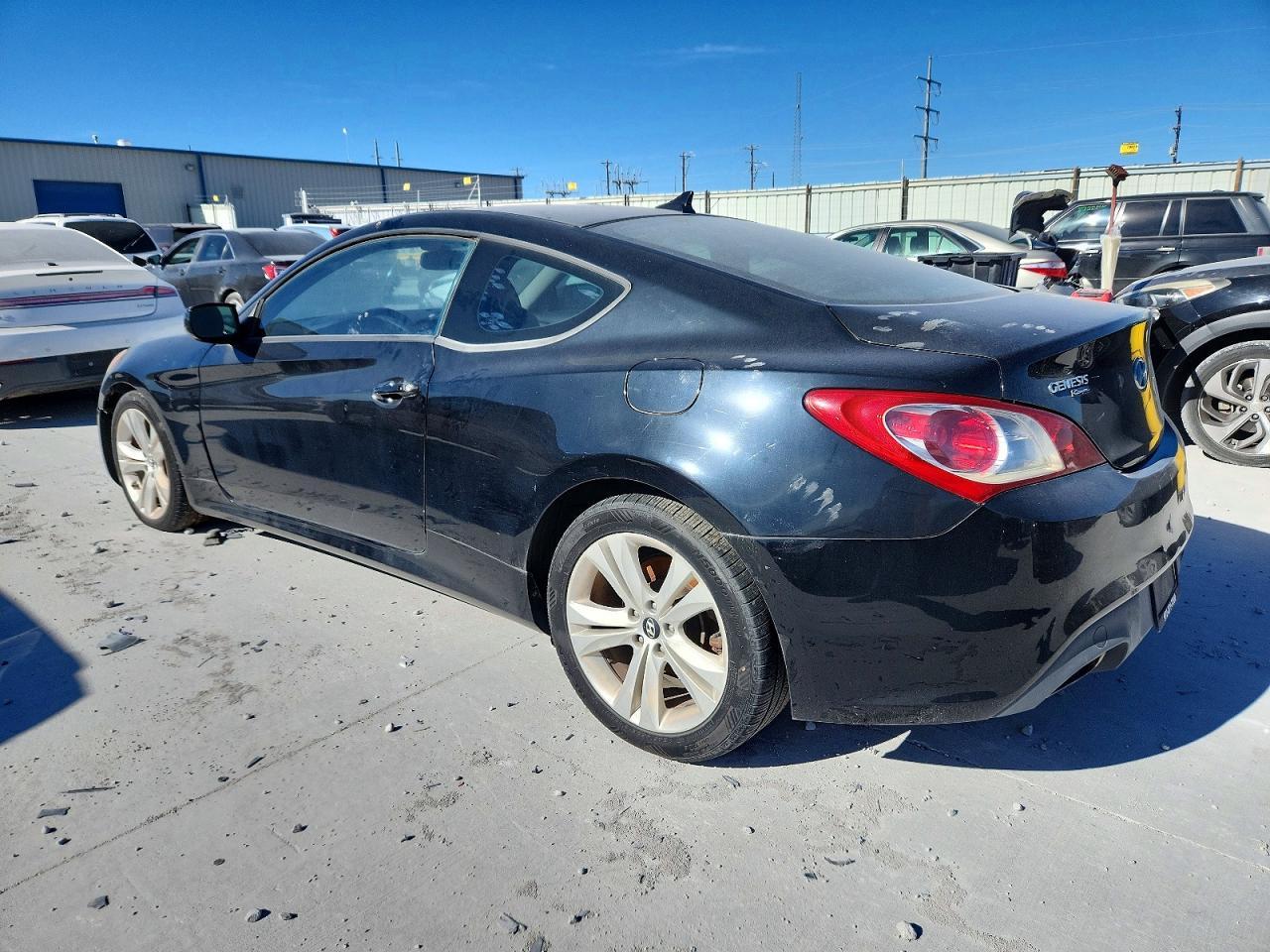2010 Hyundai Genesis Coupe 2.0T - Image 2