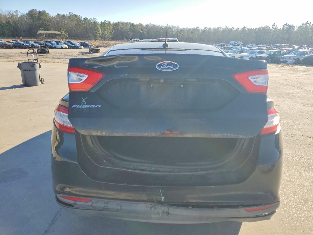 2016 Ford Fusion S - Фото 6